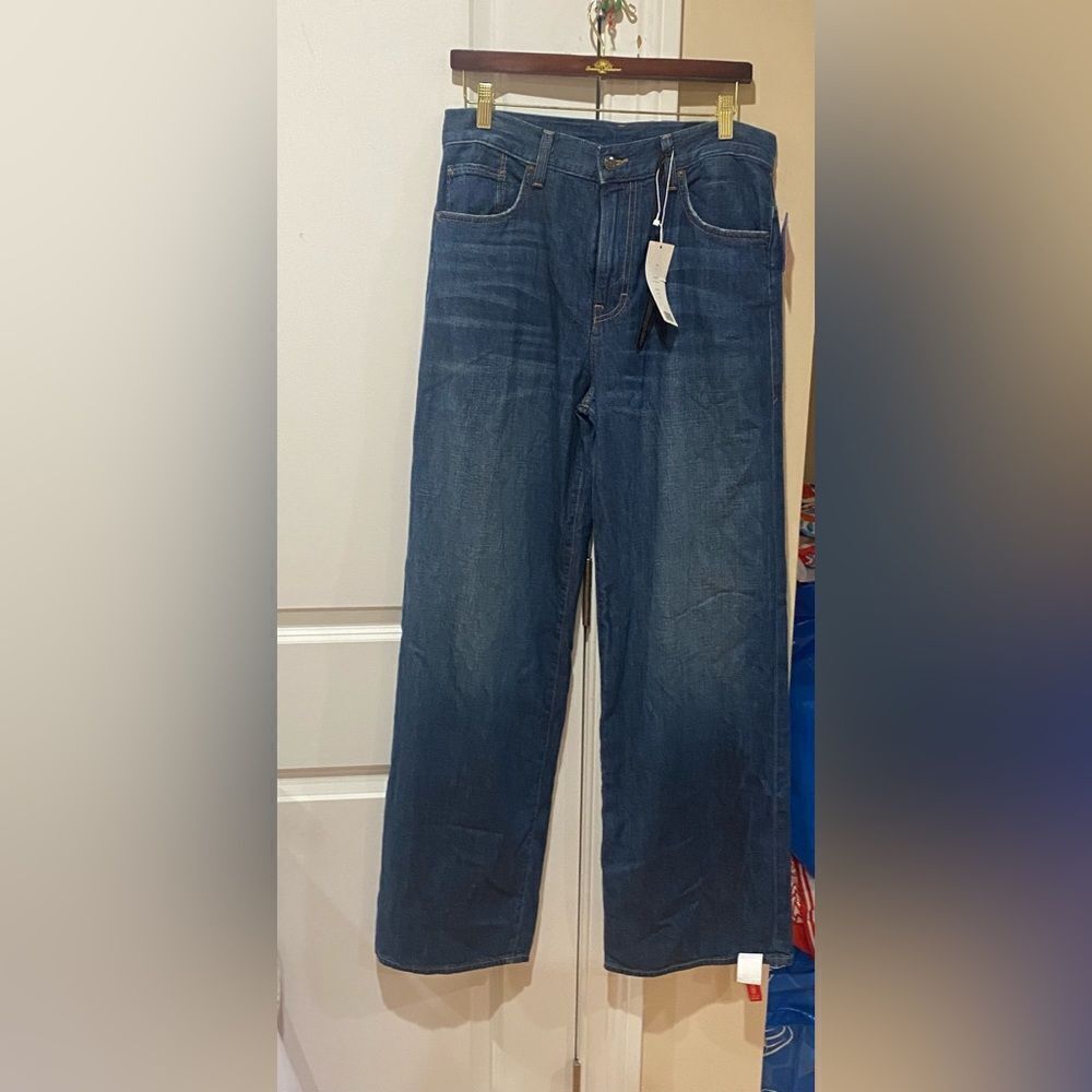 Vince. High Waist wide legs jeans